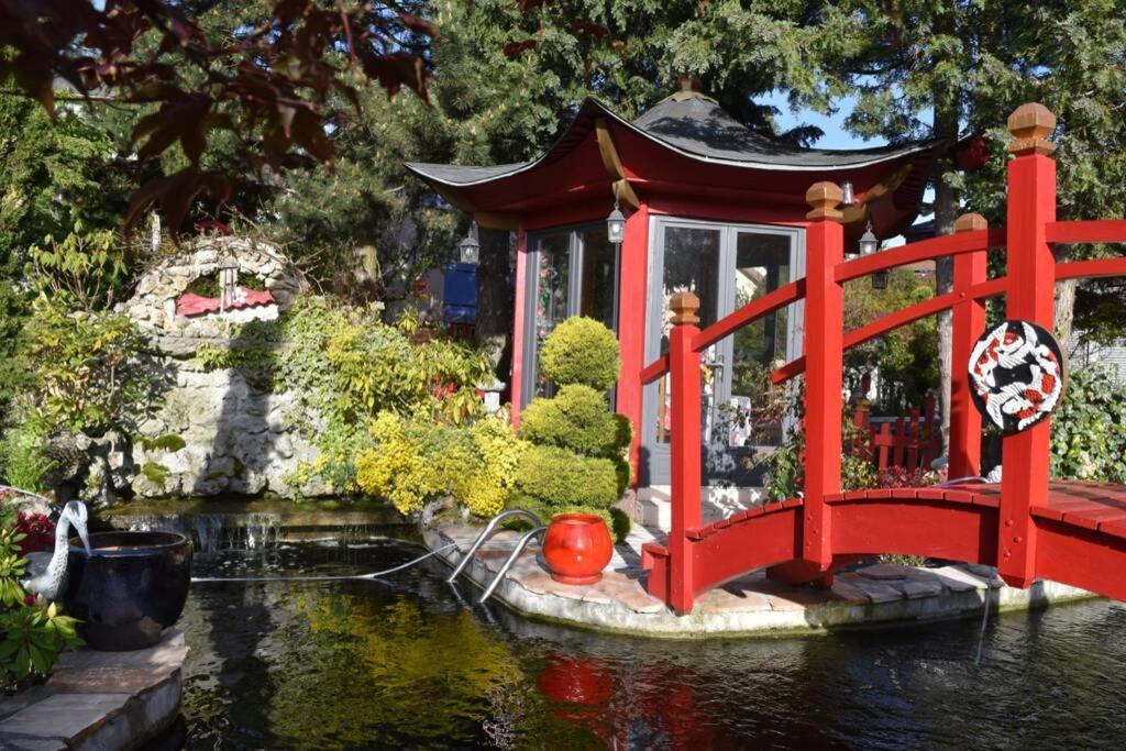 Gite Au Printemps Japonais, Petit Train De La Mure, Parc Des Ecrins Pierre-Chatel Zewnętrze zdjęcie