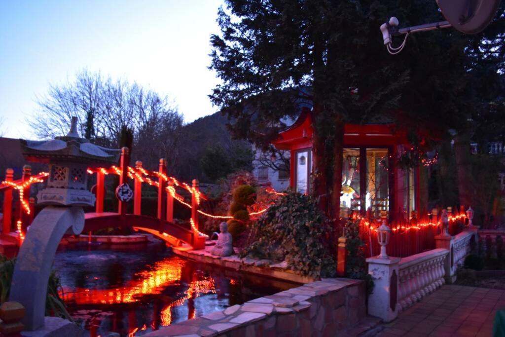 Gite Au Printemps Japonais, Petit Train De La Mure, Parc Des Ecrins Pierre-Chatel Zewnętrze zdjęcie